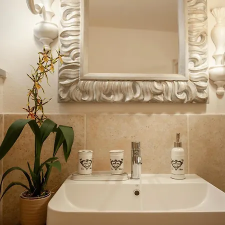 Poggio Ai Pianacci - Flo Apartament *